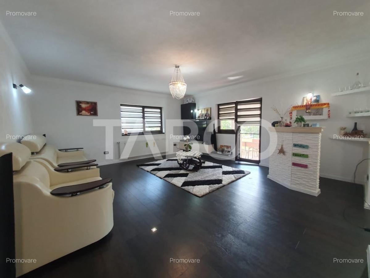 Casa 5 camere 3 bai 2 terase garaj magazie de vanzare 180 mp utili - 12