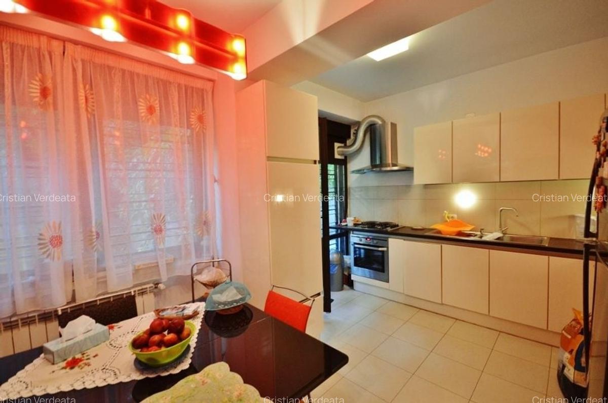 APARTAMENT INTERESANT | 4 CAMERE LA PARTER CU TERASA DE 115 MP | GARAJ - 18