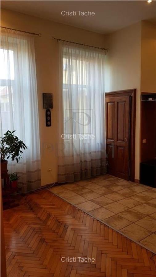 BAILE NEPTUN - ETAJ 1 - RENOVAT - 4 cam - 2 bai - clima - BOXA CF - 3