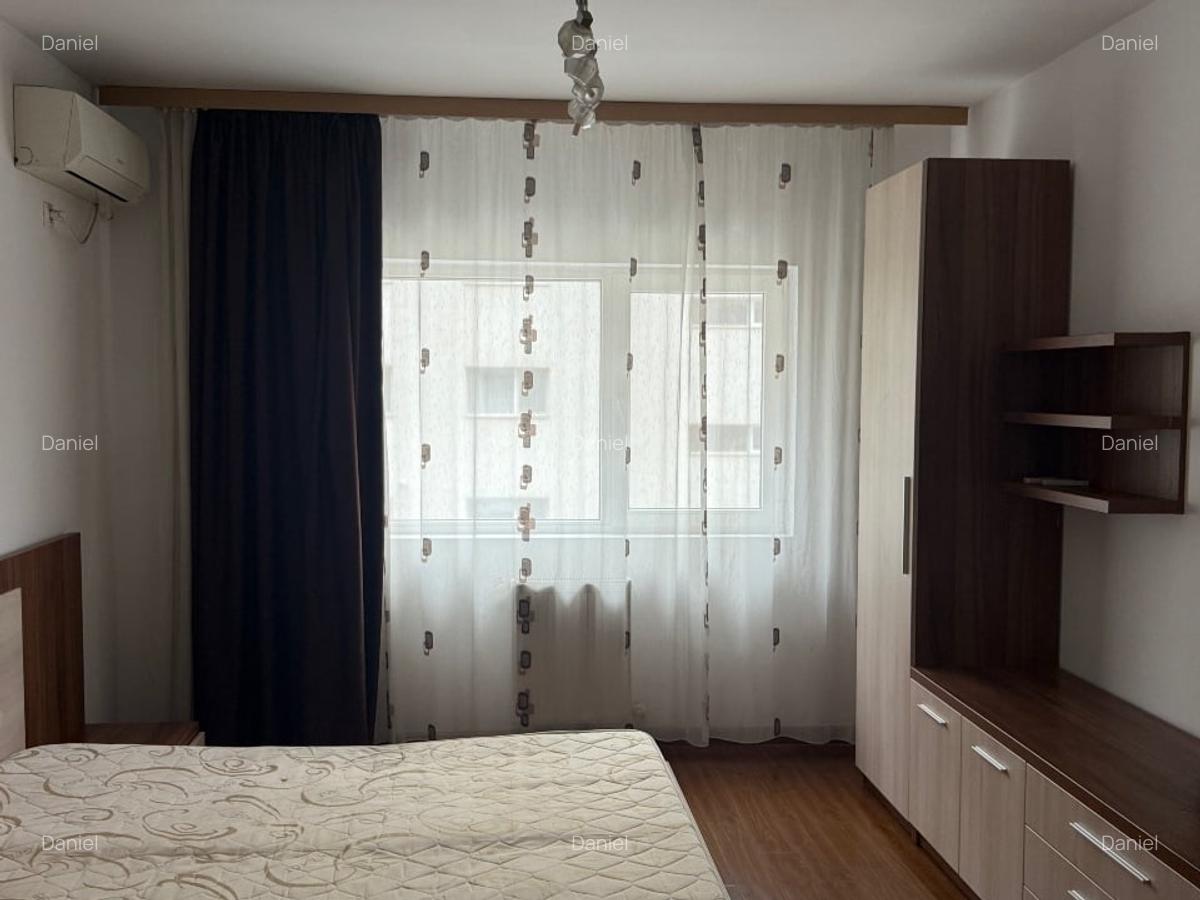 Vând apartament 3 camere. și boxă în Ten Blocks - 2