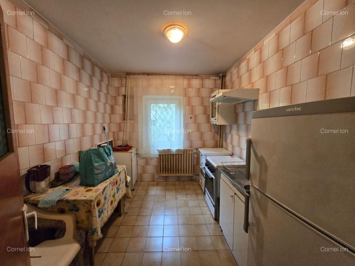 Apartament 2 camere decomandat etaj 1 -Timpuri Noi- Tineretului - 5 Apartament 2 camere decomandat etaj 1 -Timpuri Noi- Tineretului - 5