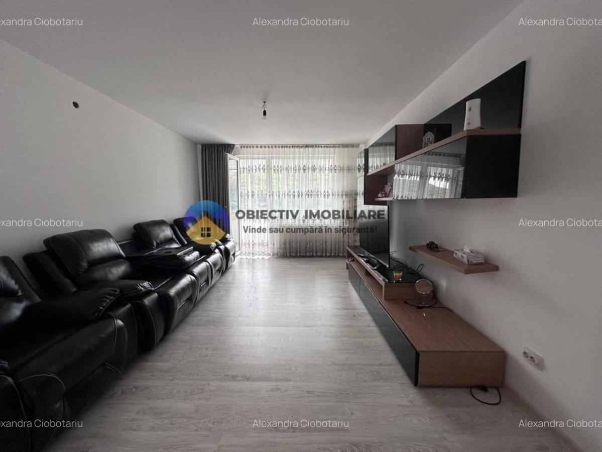 Apartament de inchiriat - 4 camere/ zona Scoala Nr.2 - 2