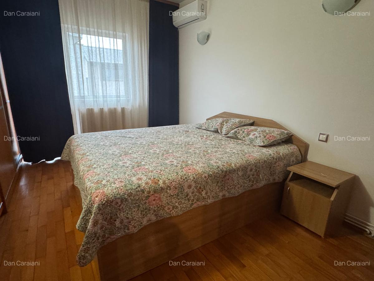 Oferim spre chirie apartament cu 3 camere zona Spital - 11