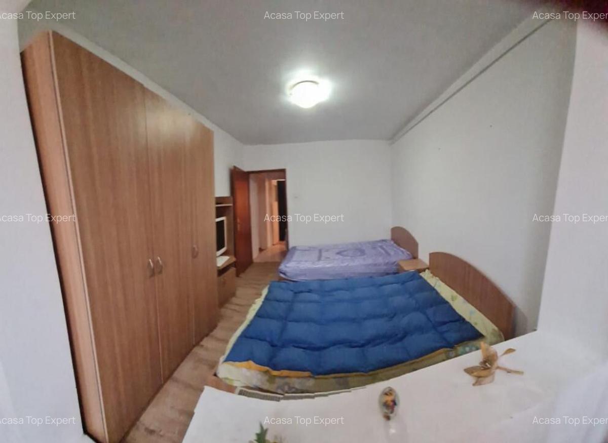 3 camere,CLASIC, metrou Pacii,zona Apusului, str Apele Vii, semistral - 9