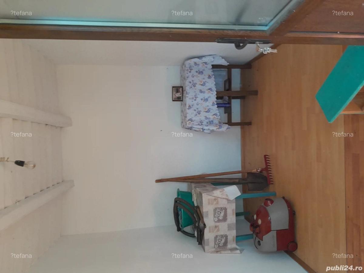 Propietar,vand casa locuibila,necesita renovare 1400 m 2 Radulesti teleorman - 3 Propietar,vand casa locuibila,necesita renovare 1400 m 2 Radulesti teleorman - 3