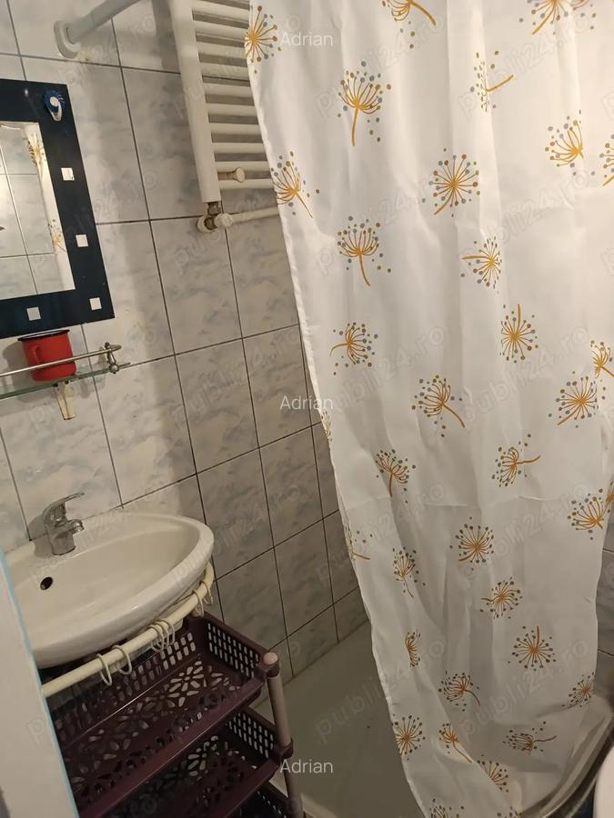 Garsoniera la 9 minute de metrou, 5 minute de Lidl - Ozana 1 Decembrie - 5