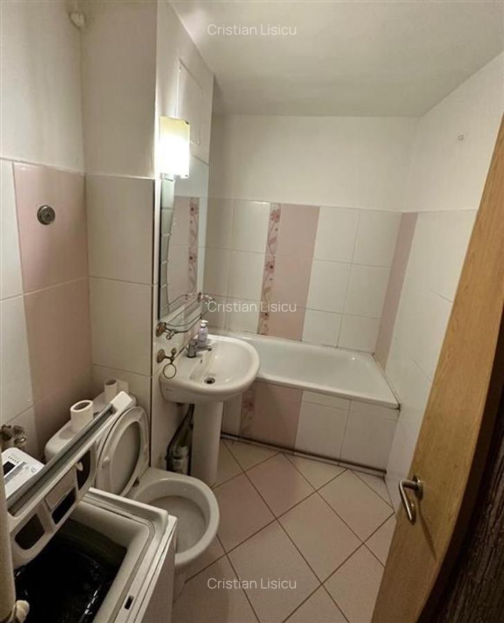 Spatios decomandat 2 camere etaj 3 zona Lunei - 7