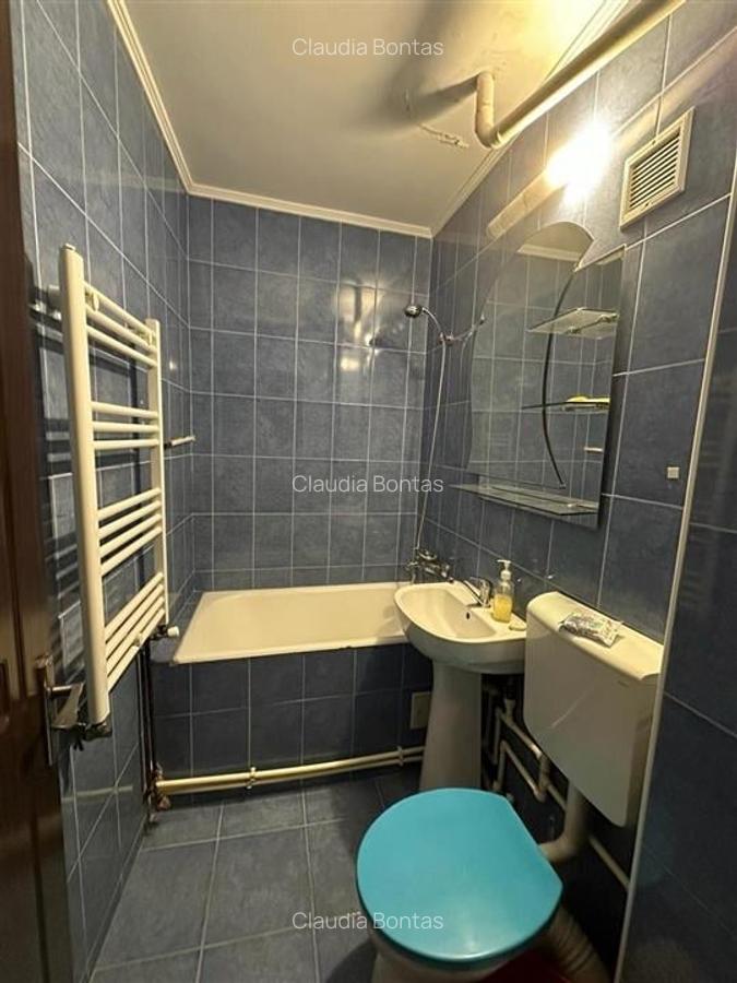 Garsonieră decomandată, mobilată în Baza 3 - 4