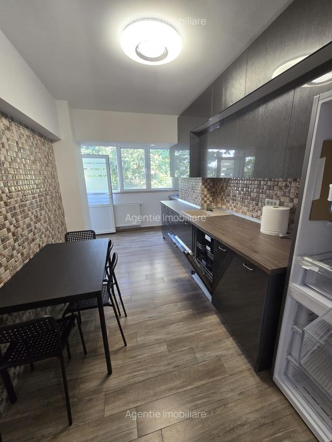 3 camere, nou, loc parcare, Sos.Nicolae Titulescu,  Metrou Piata Victoriei - 33