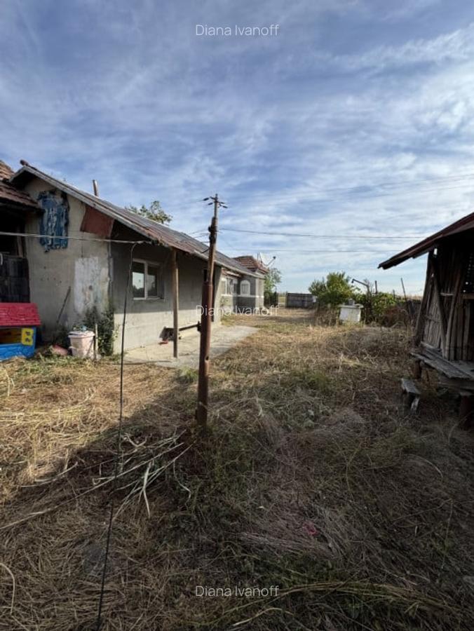 Casa din caramida cu teren 4185 mp in Comuna Manesti - 9