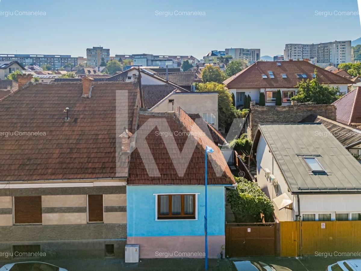 Vanzare casa cu 3 camere, singur in curte - Piata de Miercuri - 18