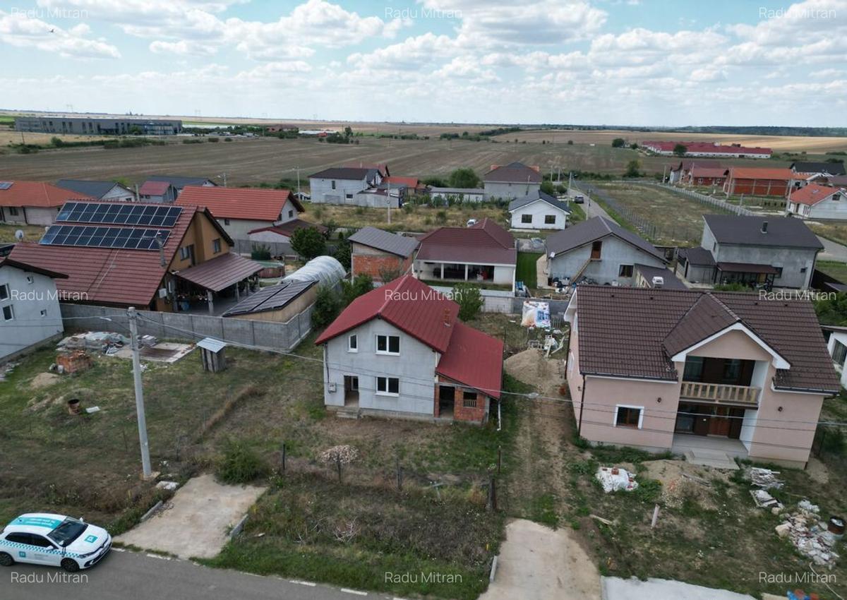 Casa la gri in Frumuseni - 6