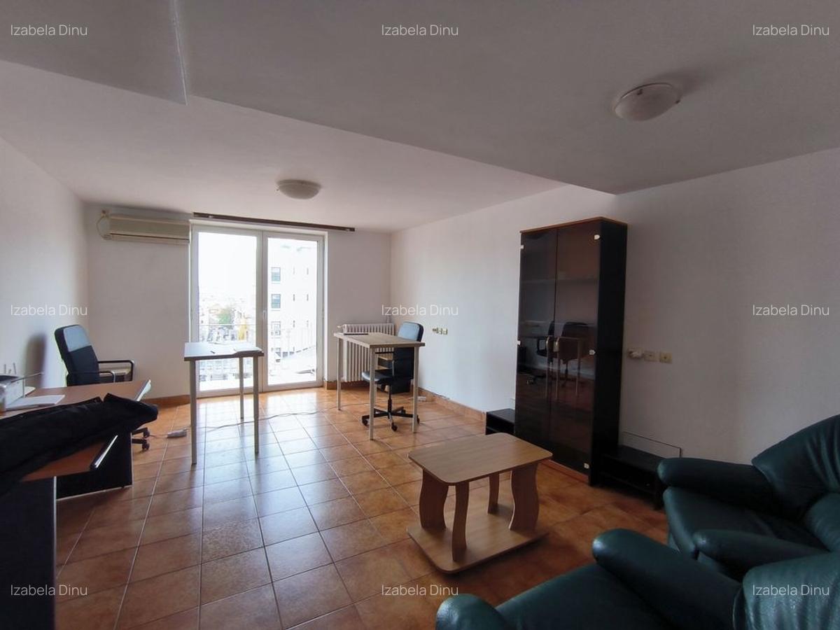 Apartament de vanzare  3 camere decomandat - Piața Romană RISC 1 - 1