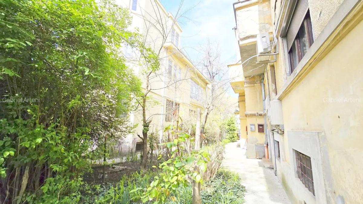 Garsoniera cocheta in Cotroceni - mica, vesela si gata de mutat! - 6