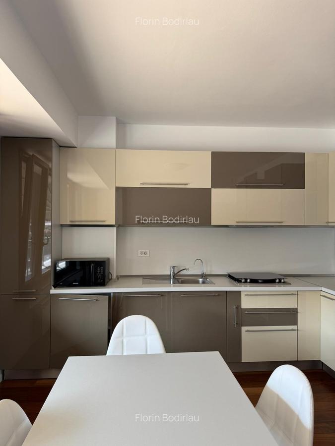 Kiseleff-Arcul de Triumf // 3 camere // 155mp // 3 locuri de parcare + boxa // - 9
