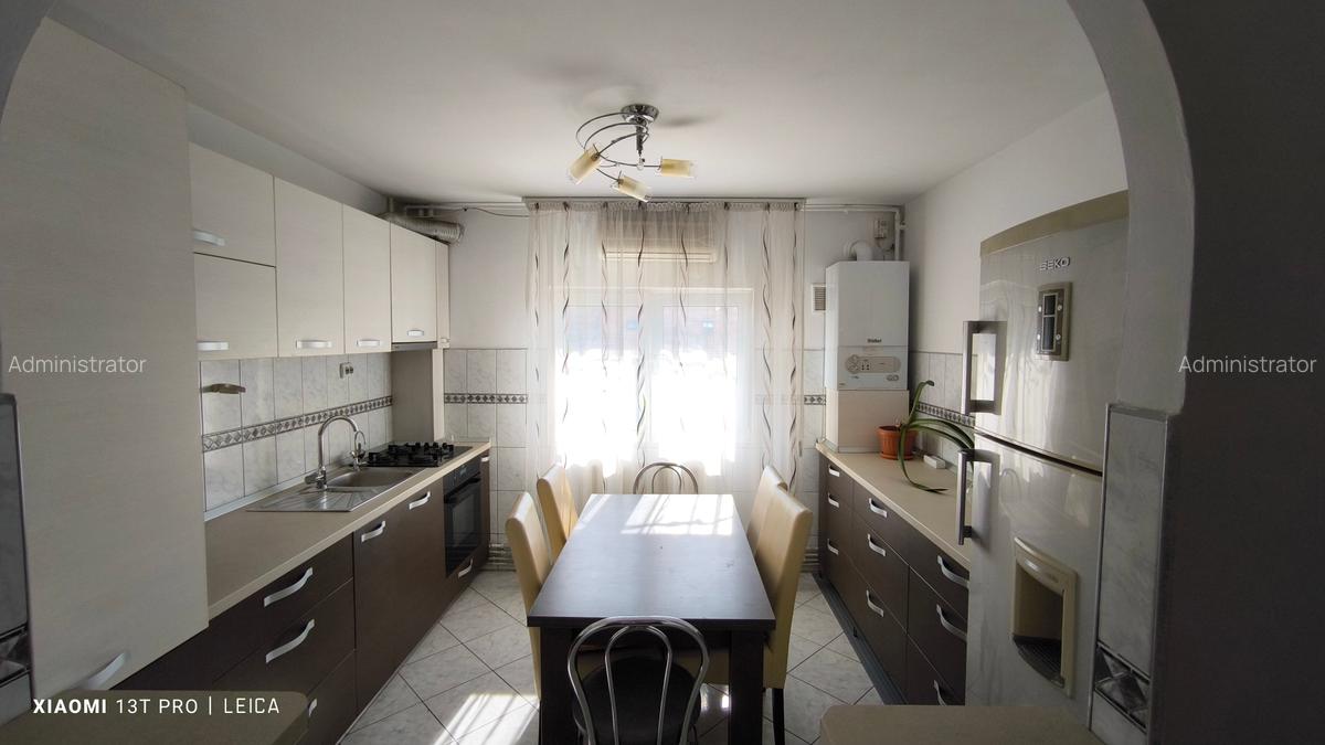 Apartament cu 3 camere decomandat, mobilat în Steaua - 3