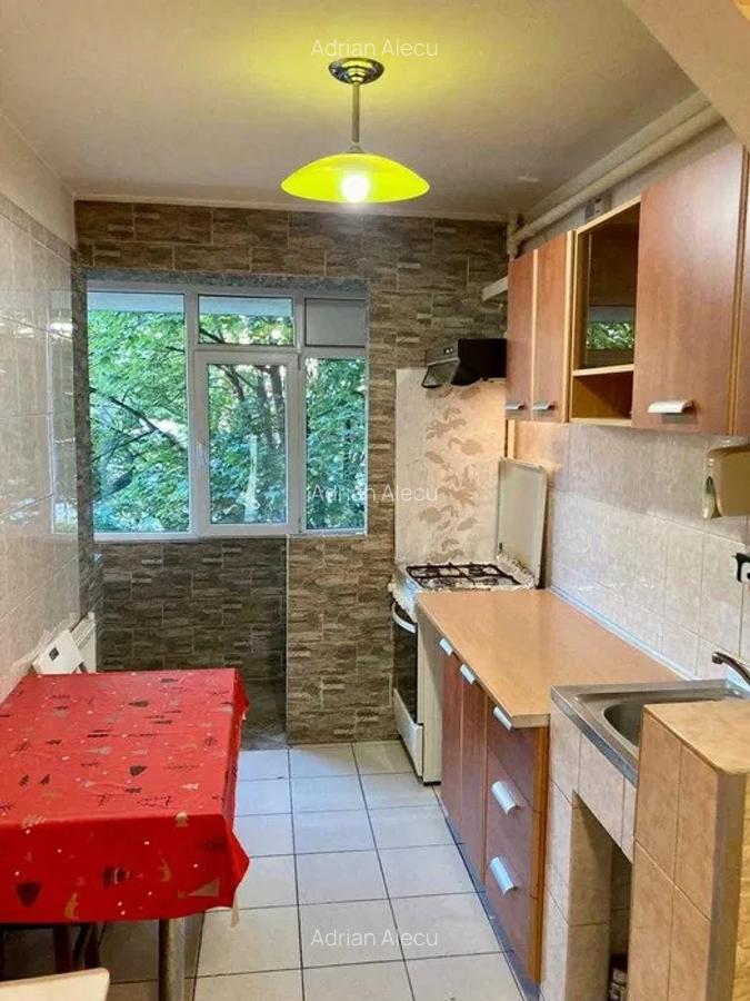 Apartament 2 camere, decomandat, 60 mp, ac, metrou aproape, 1 Mai - 4