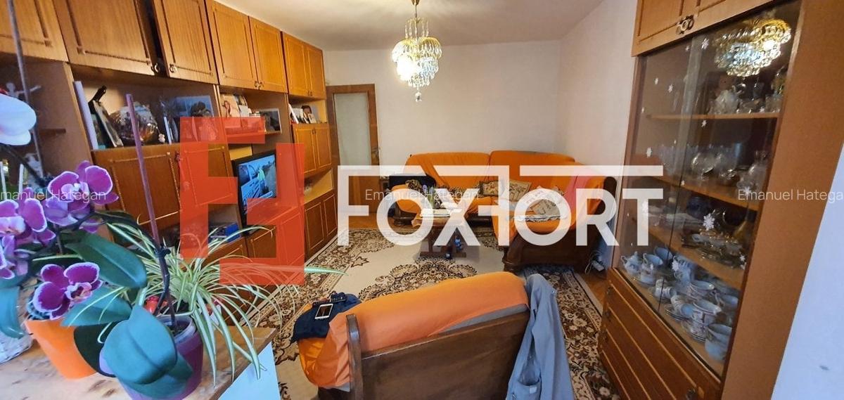 Apartament cu 3 camere nedecomandat, mobilat în Șagului - 11