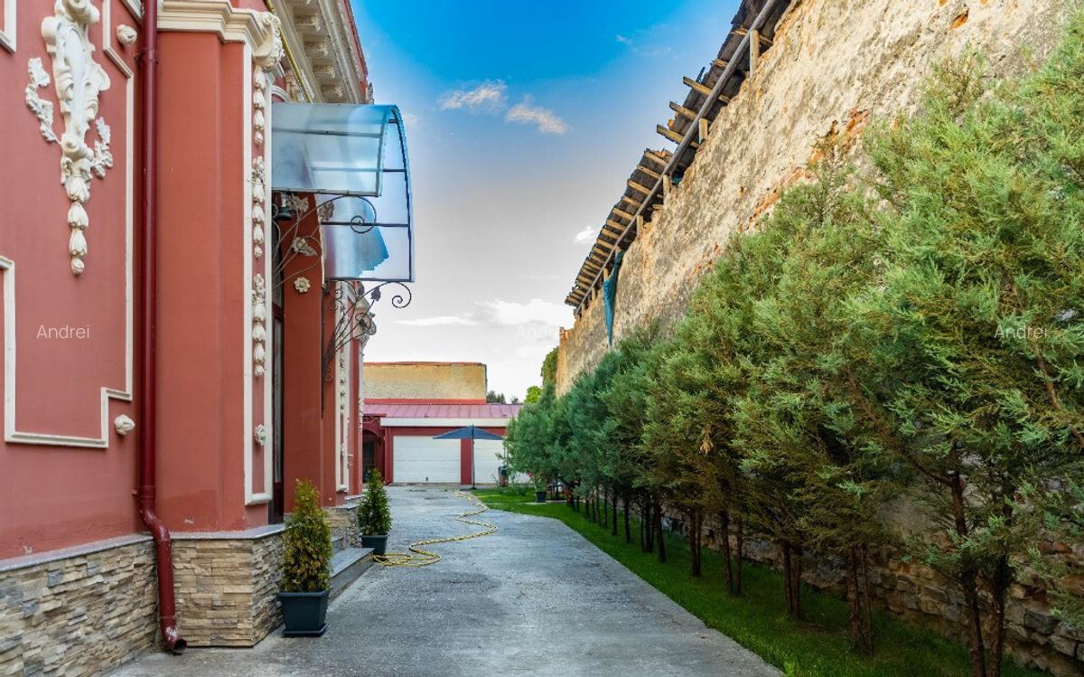 Casa boiereasca central Braila, 588 mp teren, 261 mp construit - 2