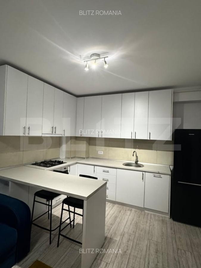 Apartament de vanzare, cu 2 camere, intermediar, zona Tractorul - 3