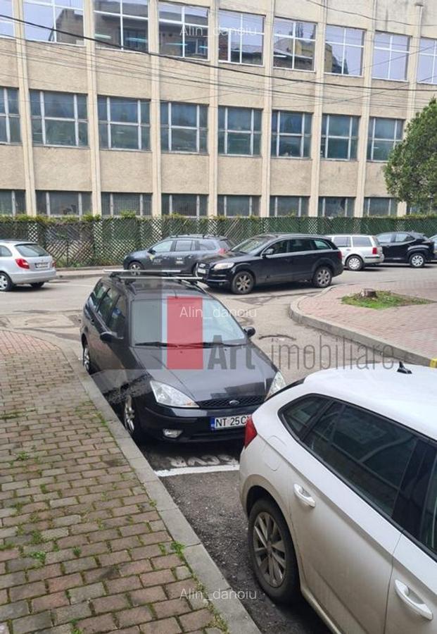 Spatiu comercial de inchiriat in zona Pietii Centrale - 15