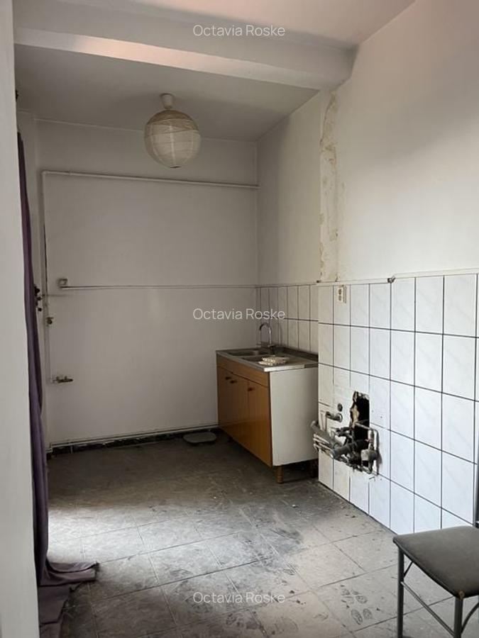 VANZARE APARTAMENT 4 CAMERE, CALEA VICTORIEI - 7