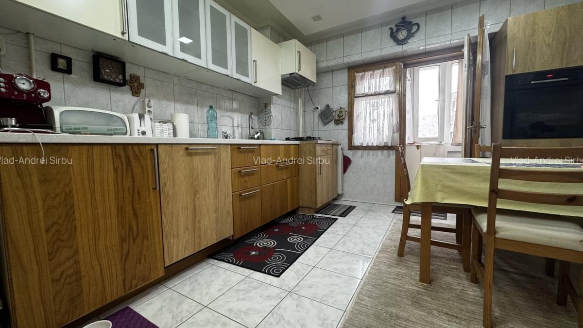 Vanzare apartament de 2 camere Piata Muncii - 4