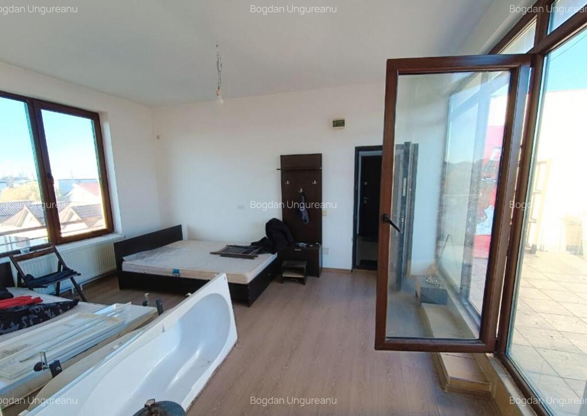 Garsoniera 40 mp utili + Terasa 48.5 mp - Zona Sfinti - 10