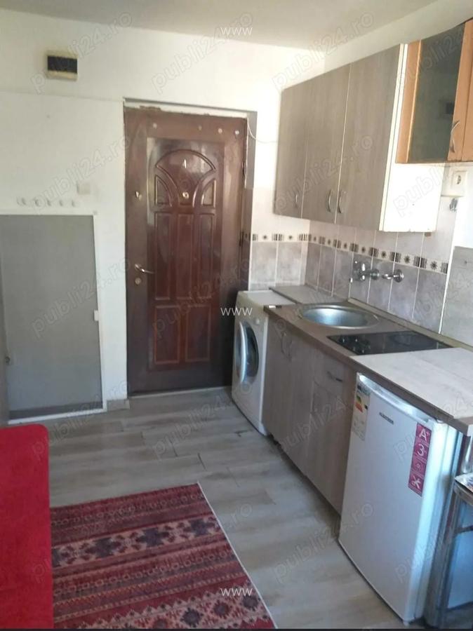 Proprietar inchiriez garsoniera zona centrala ISHO Facultatea de Medicina - 1