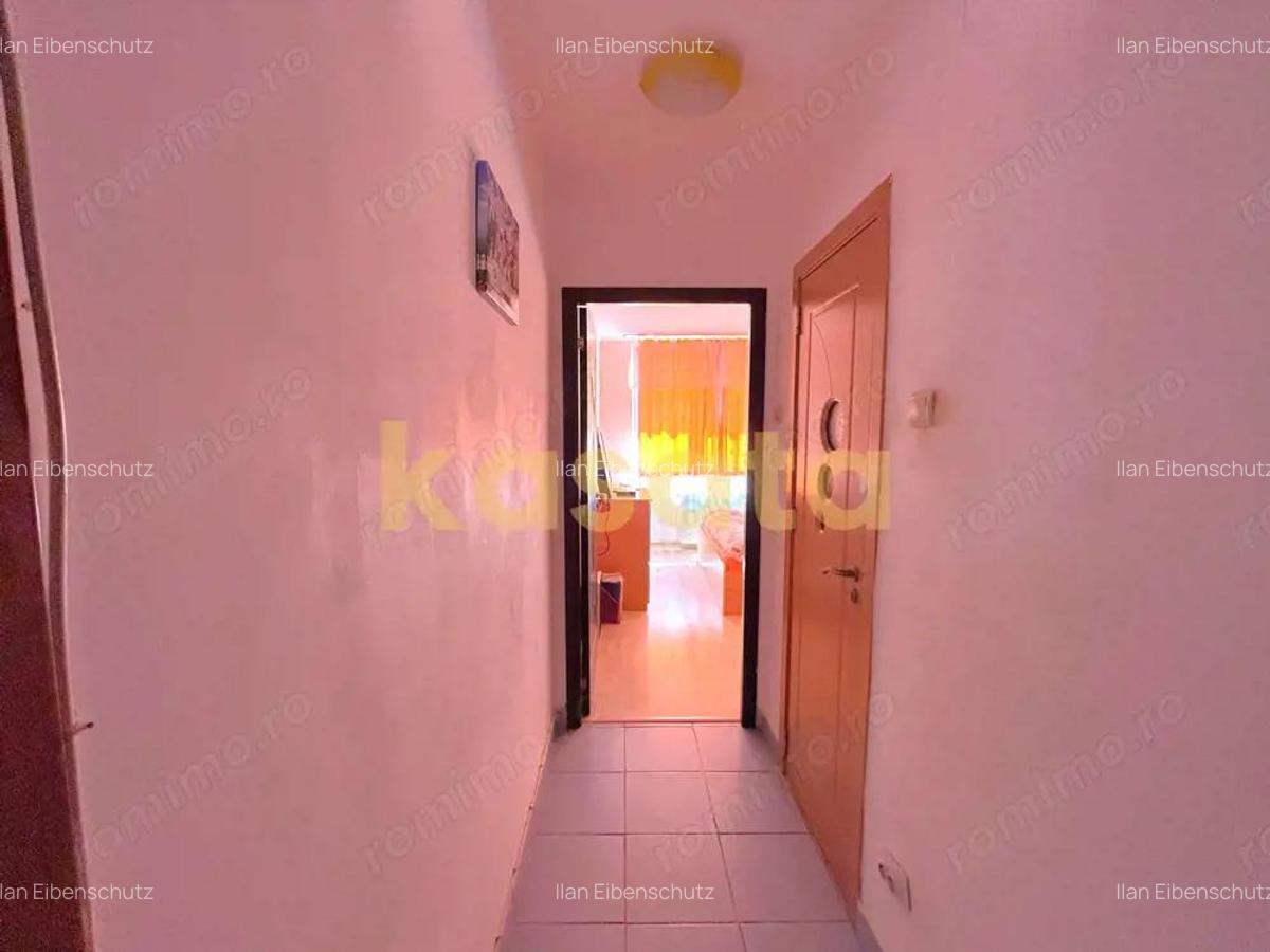 Apartament 3 camere Cranga?i, vizavi de Auchan, etaj 3 - 11