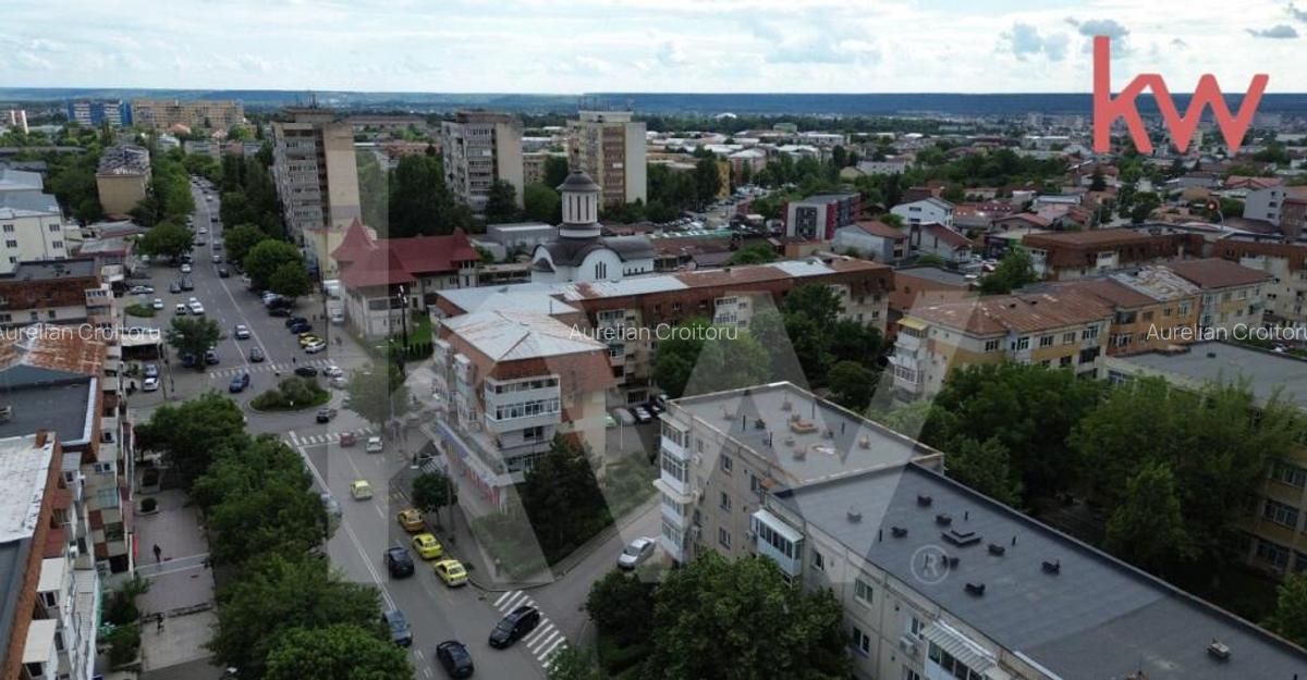 Apartament 4 camere Sarari decomandat, - schimb cu 2 camere - 2 Apartament 4 camere Sarari decomandat, - schimb cu 2 camere - 2