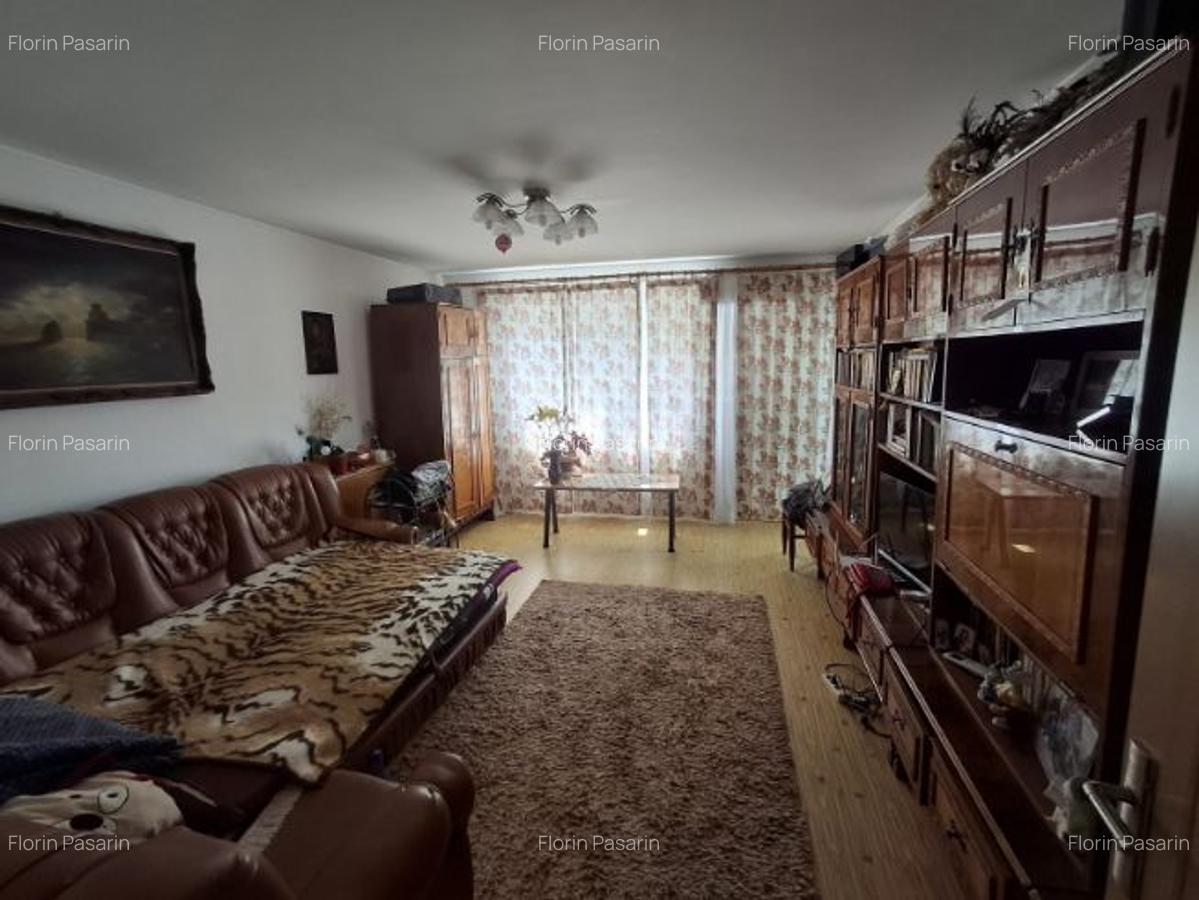 Vand apartament 3 camere in Baile Herculane,garaj si boxa - 3
