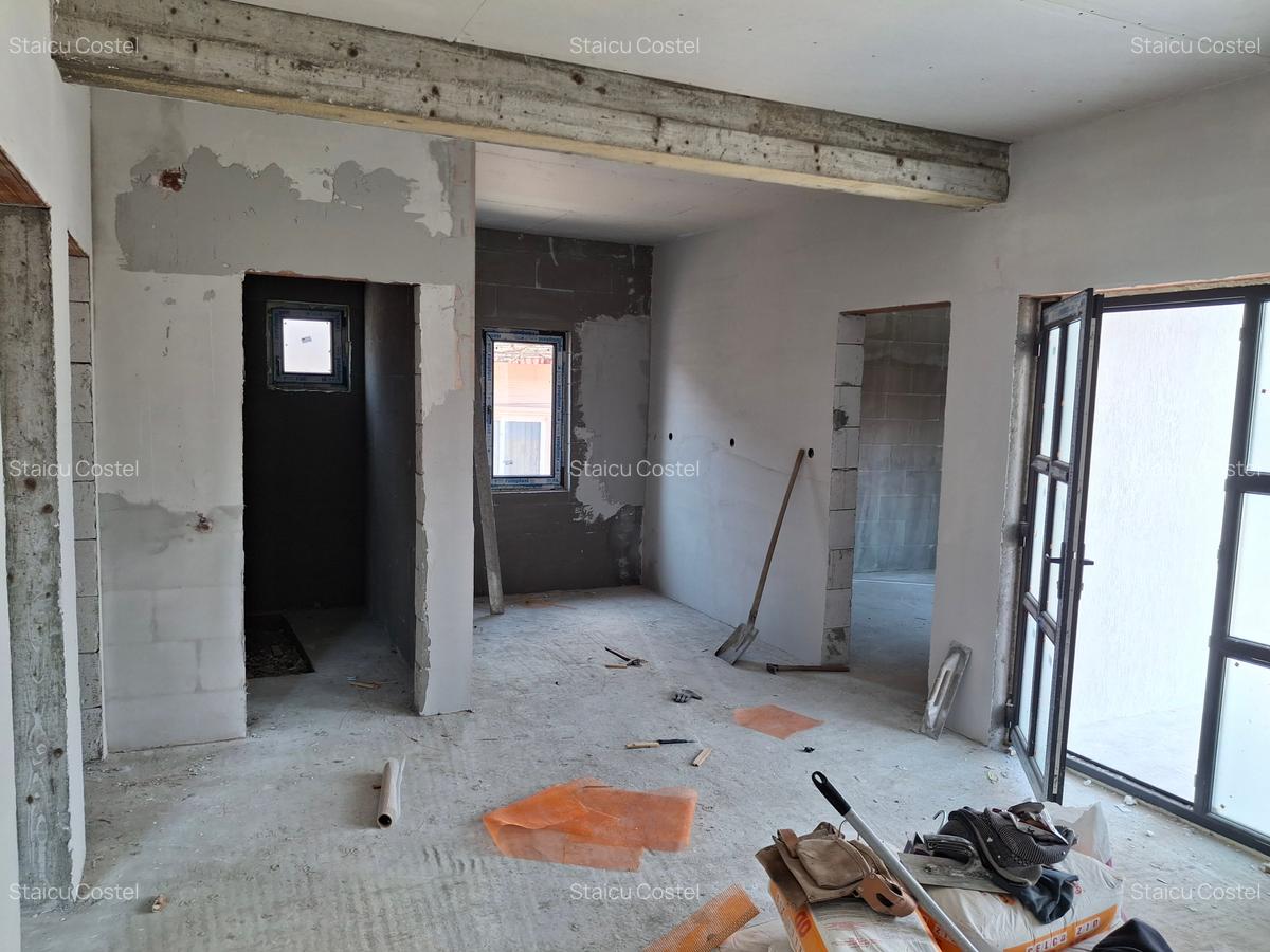 Casă cu 4 camere în Lumina - 3