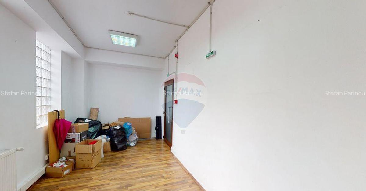 Spa?iu de birouri de 215 mp de inchiriat in zona Calea... - 13