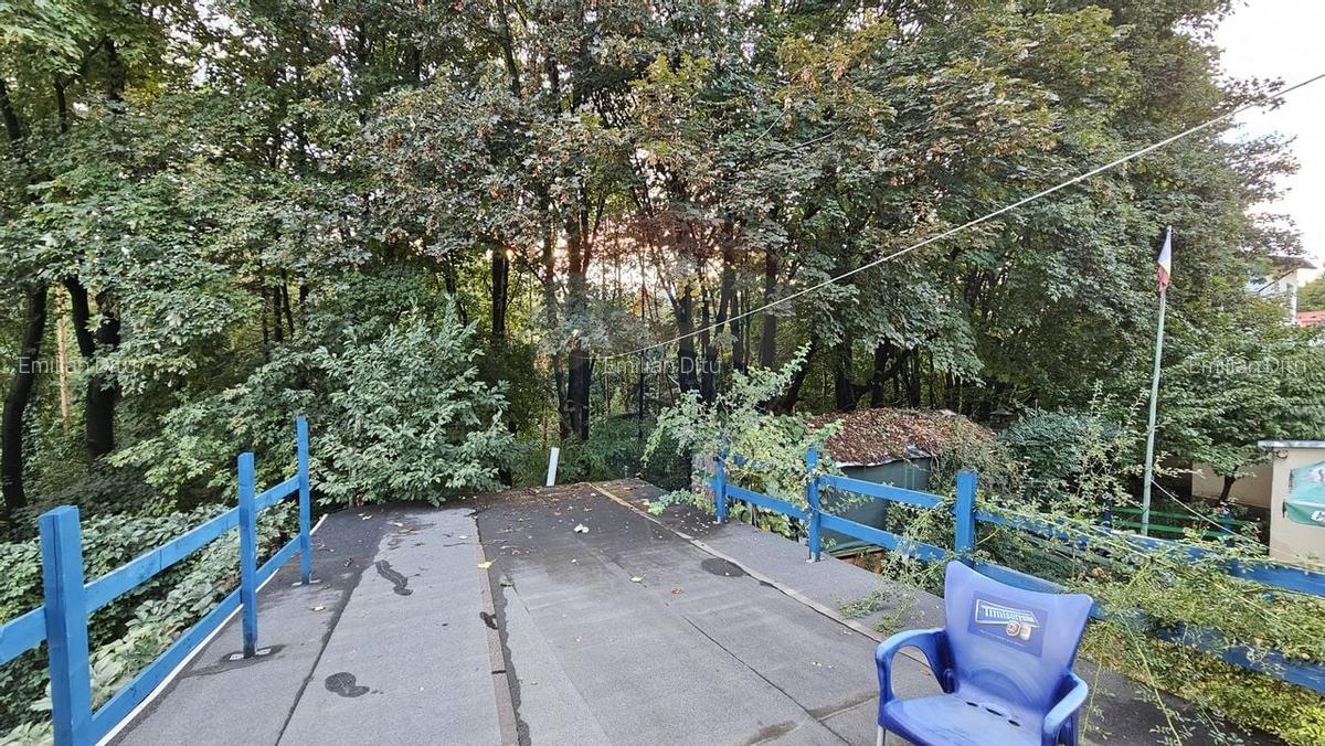 Casă individuală cu 4 camere în George Enescu - 24