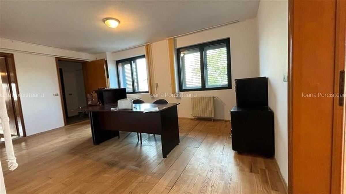 Apartament cu 4 camere semidecomandat în 1 Mai - 8