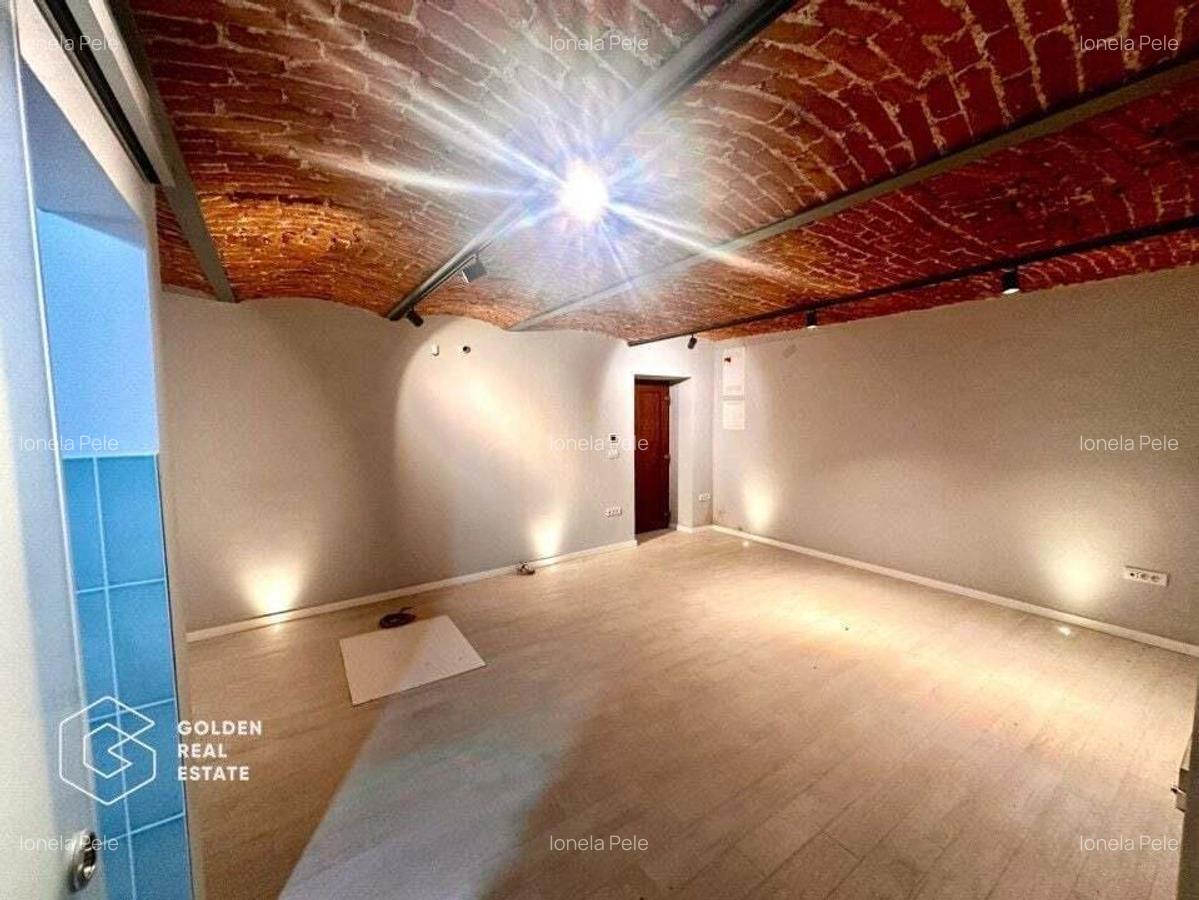 Oportunitate!Spatiu comercial 3 camere+apartament 2 camere la etaj,zona centrala - 4