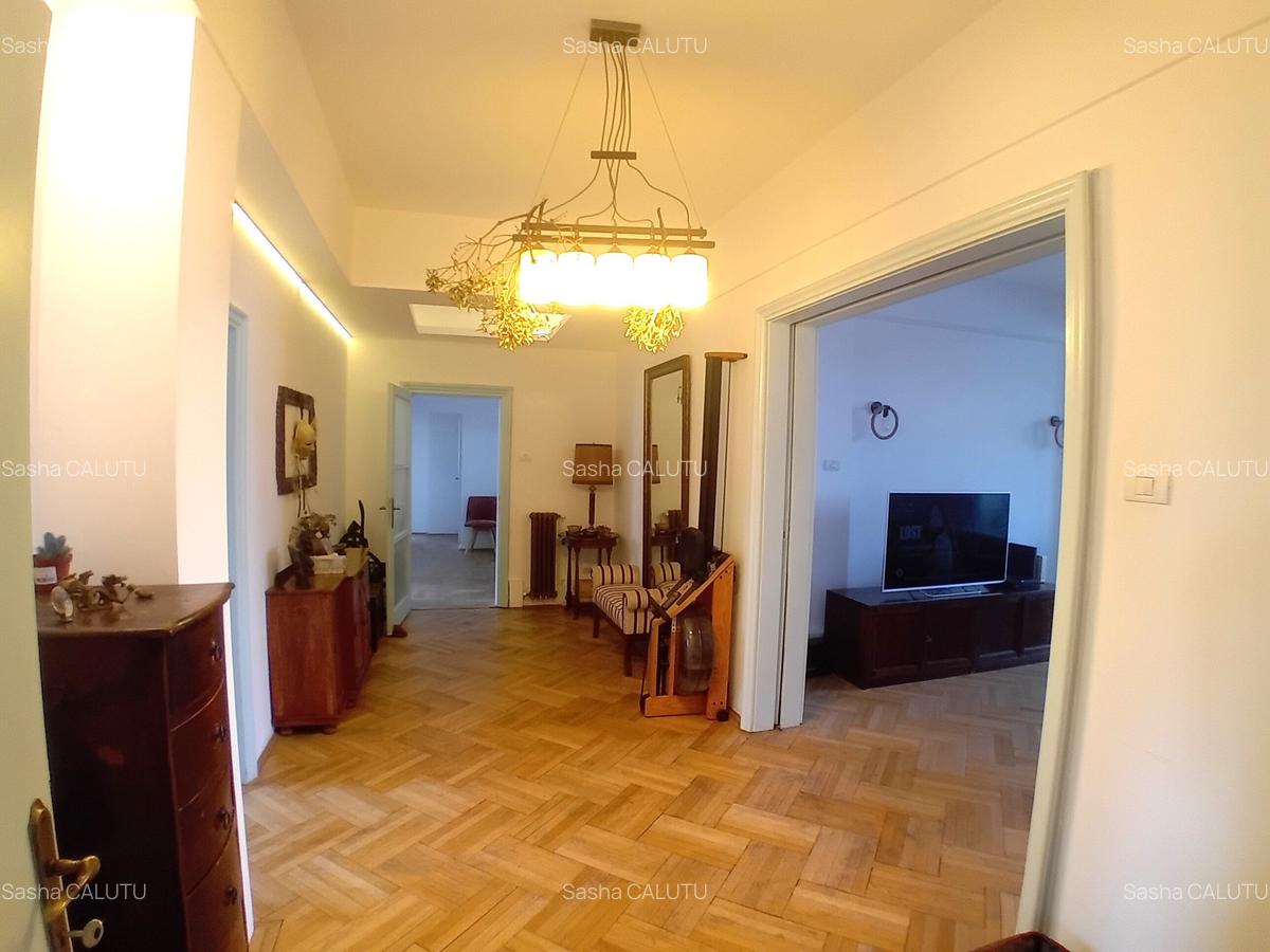Apartament cu 5 camere decomandat, mobilat în Universitate - 11