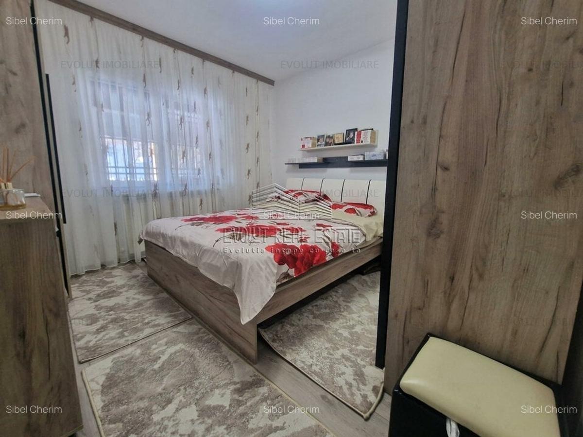 Apartament 3 camere de vanzare decomandat Inel 2 - 10