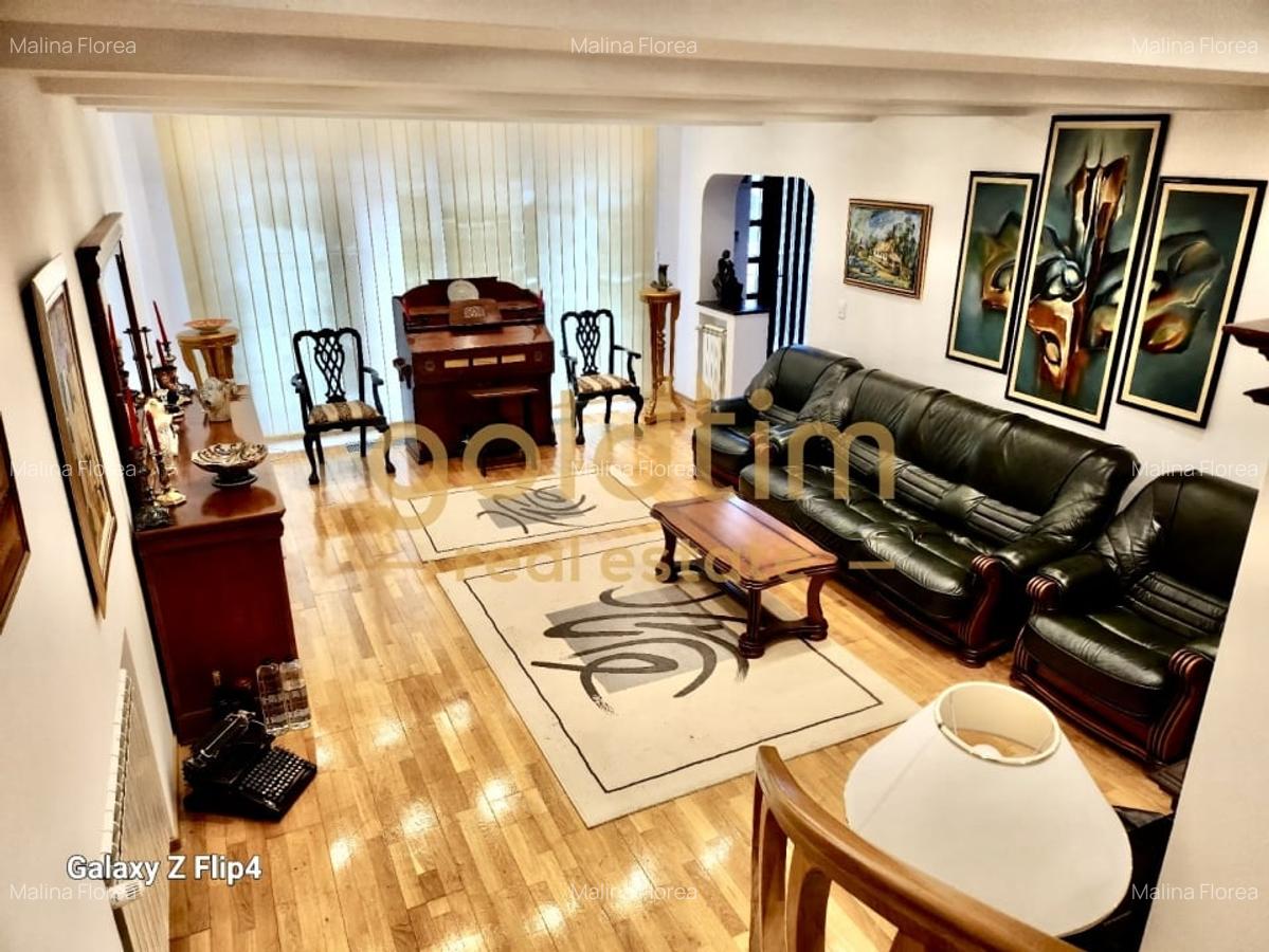 VILA IMPOZANTA P+3 /TEREN 800MP/ VEDERE PANORAMICA ASUPRA ORASULUI/ULTRACENTRAL - 10