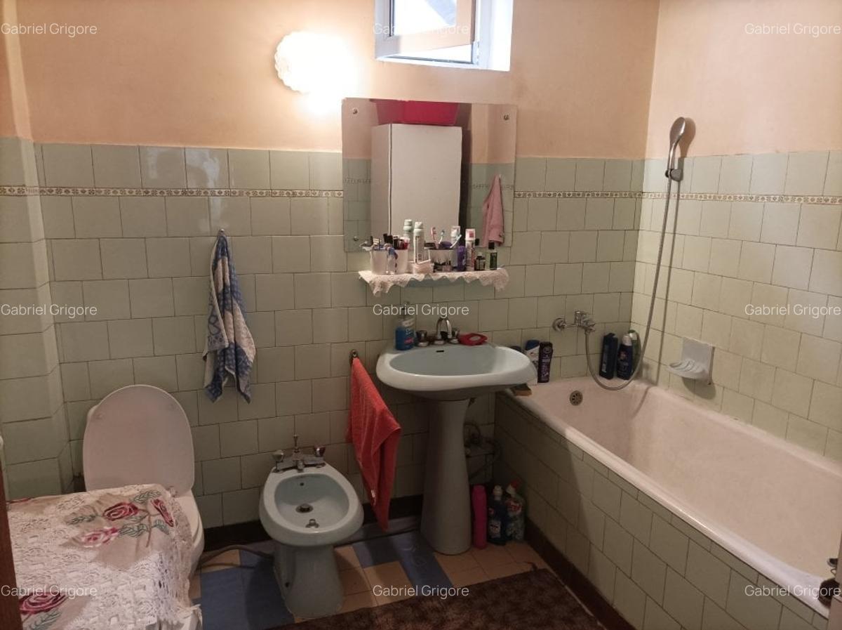 Apatament 4 camere in vila zona Aurel Vlaicu - 15