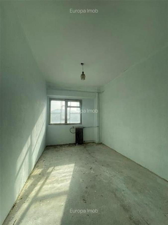 Apartament 3 camere de vanzare zona E3 -Tulcea - 3