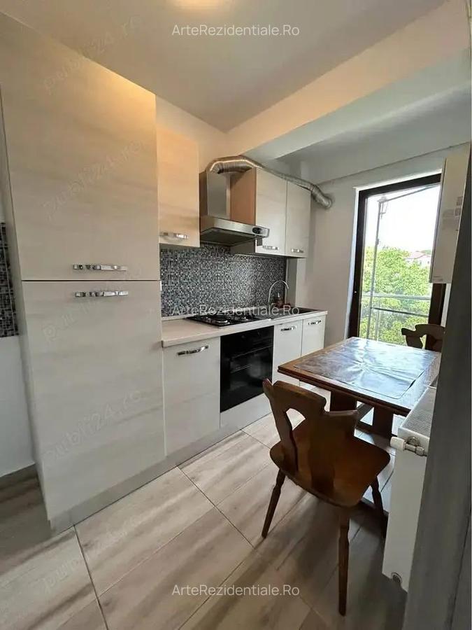 Apartament 1 camera de inchiriat Bloc nou, zona Bucium (in spate la Lidl) 300 - 3