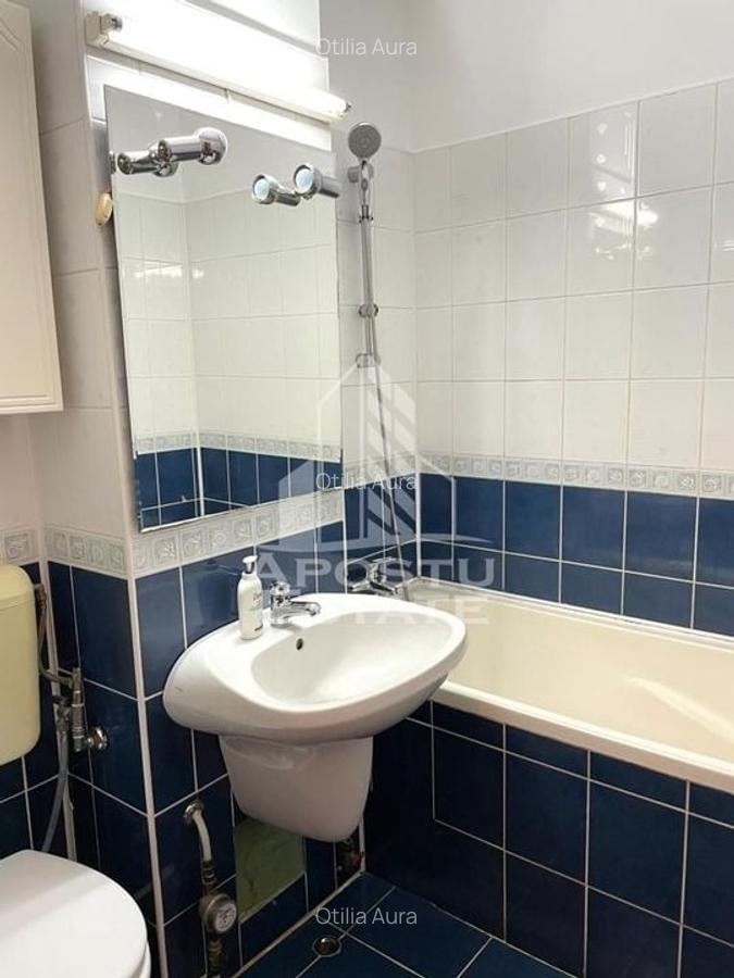 Apartament cu 4 camere,decomandat in zona Lipovei - 6