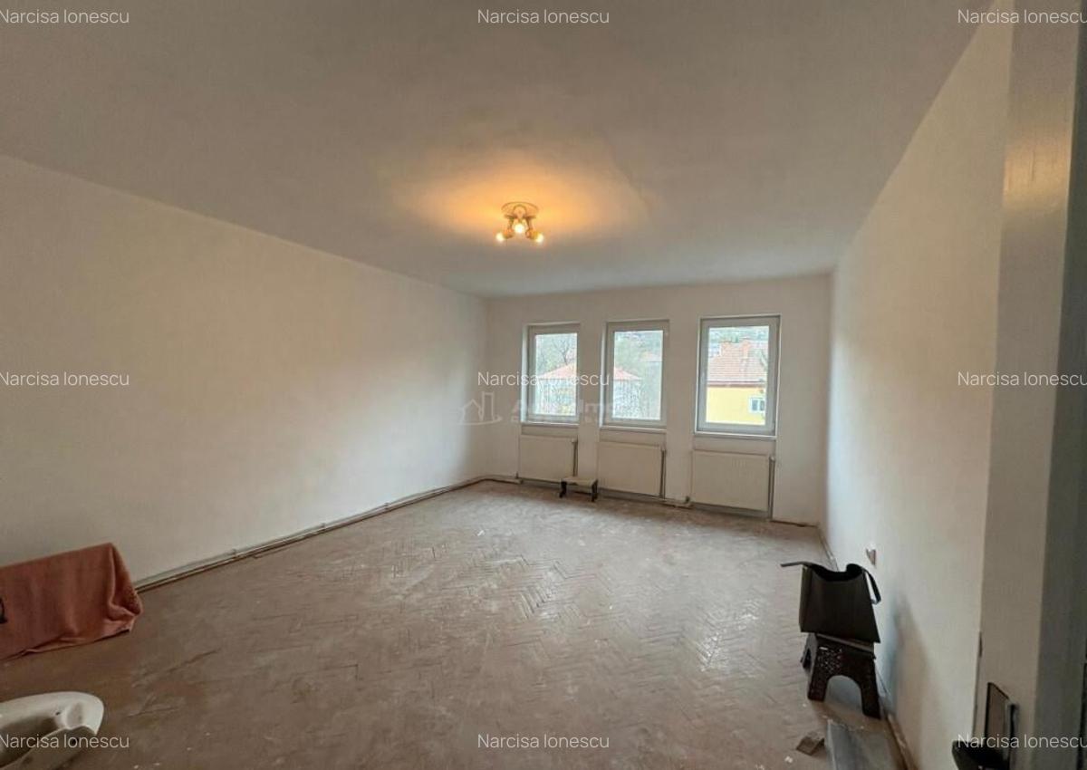 Resita,Ap.2cam, cf.1, Decom. Lunca - 2