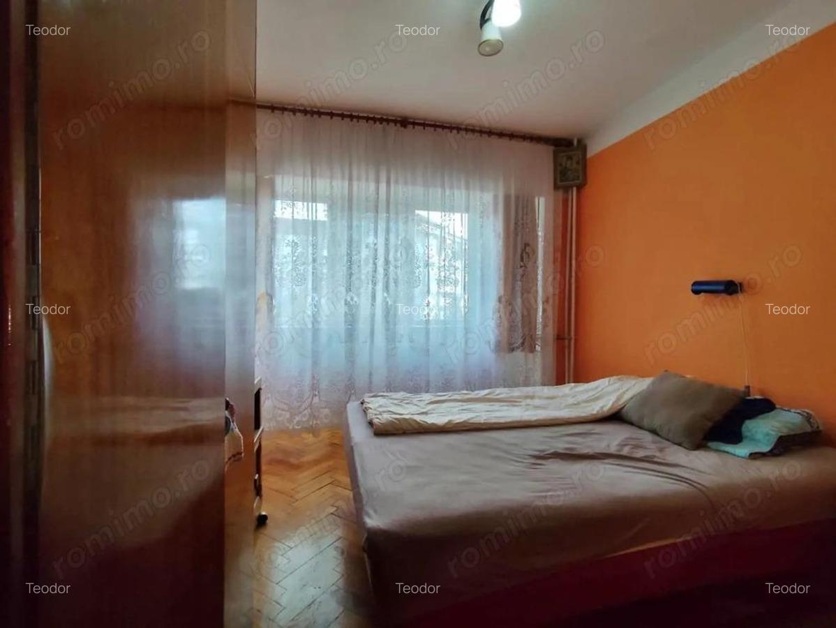 Apartament 3 camere de vanzare, B-dul Dacia, Oradea - 7