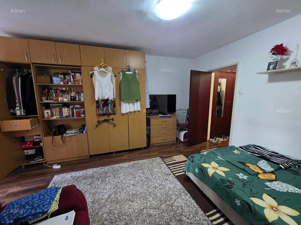 Titan, piata Minis, chiar pe Barajul Bicaz, Faur poarta 4, bloc reabilitat, - 9
