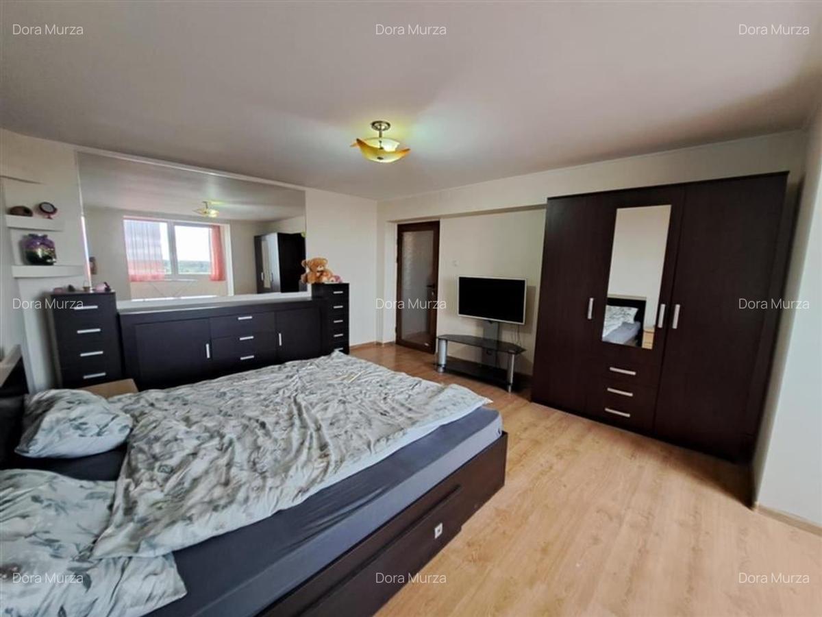 Apartament cu 4 camere decomandat în Central - 8