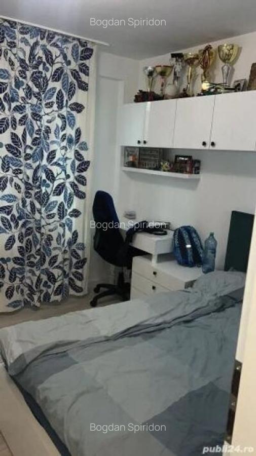 Apartament cu 3 camere decomandat în P-ța Victoriei - 8