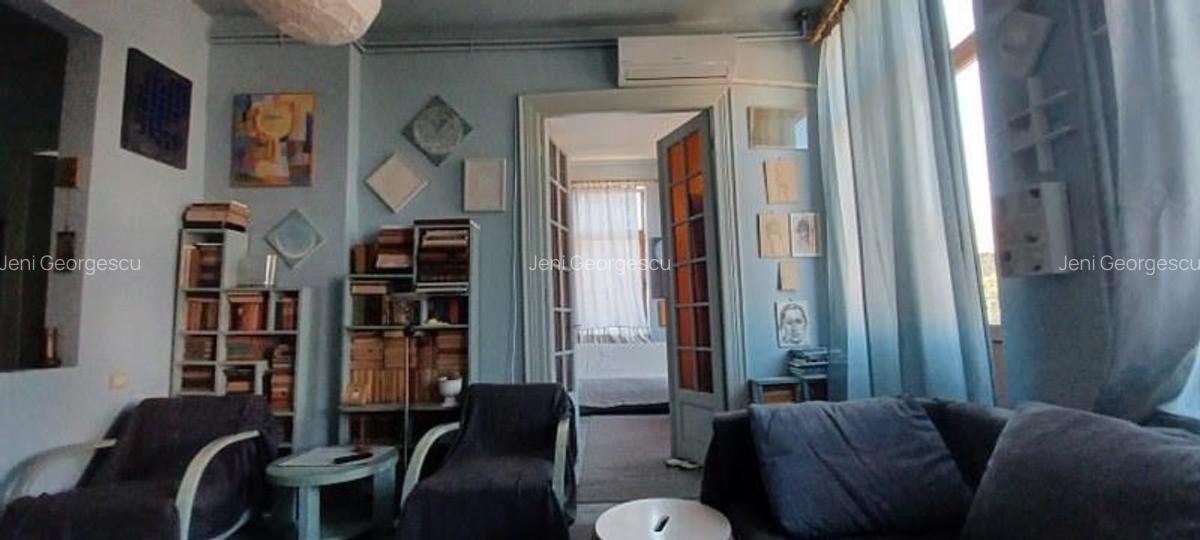 Stefan cel Mare, 3 camere et.1/P+1+M,Mansarda in proprietate,  intr-o viluta cu - 3